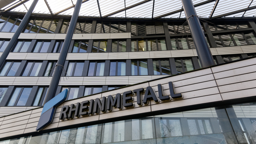 Прибыль на убийствах: в Германии подожгли дом главы Rheinmetall из-за помощи ВСУ